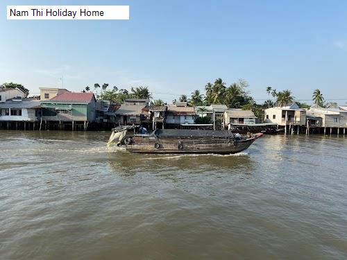 Nam Thi Holiday Home